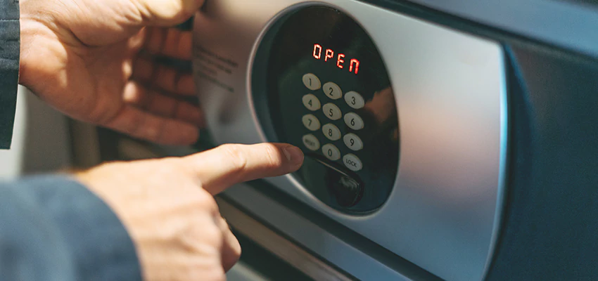 Cash Safe Openers in Fort Lauderdale, Florida